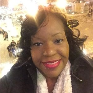 Meet your Posher, Lisa